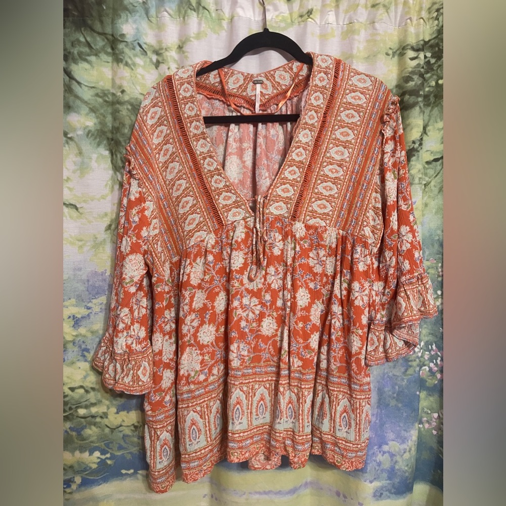 Free People Blouse 🍄🍄🍄